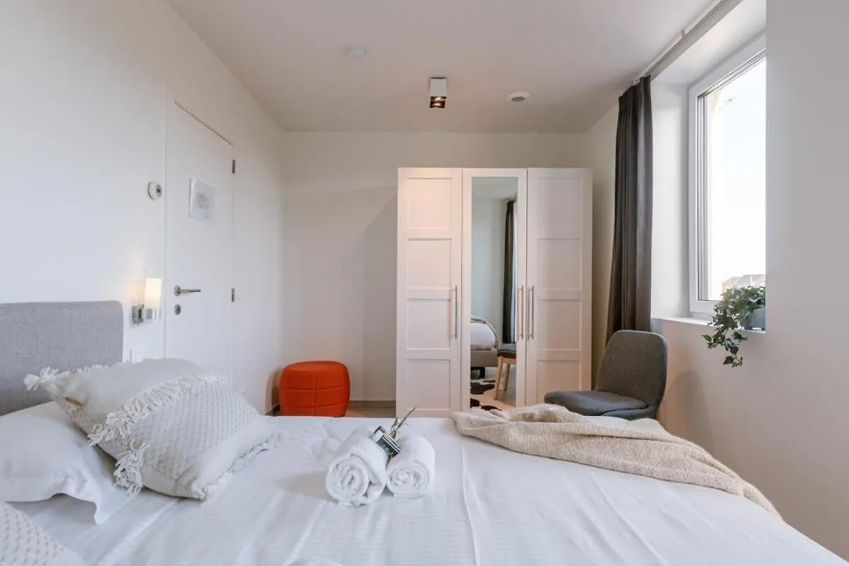 Beautiful New Family Home Wendigo At The Oesterput Bredene